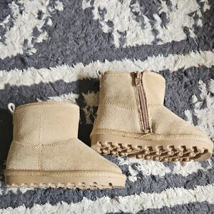 BearPaw Ankle Boot
